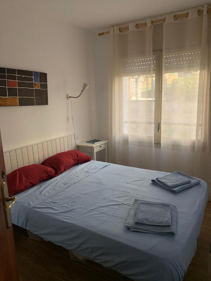 Cosy Apartment In L Escala, 7 Mins Walk To The Closest Beach, Riells Ля Эскала Экстерьер фото